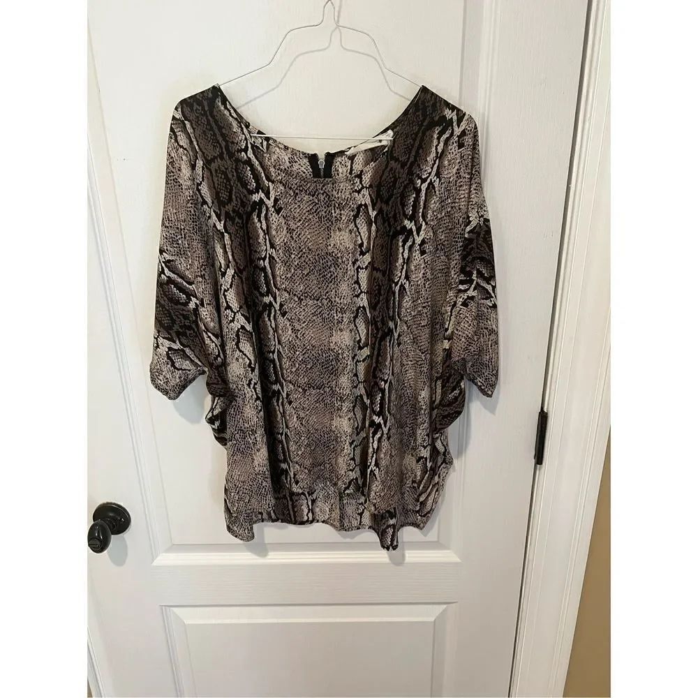 Buddy Love Snake print boxy blouse with zipper